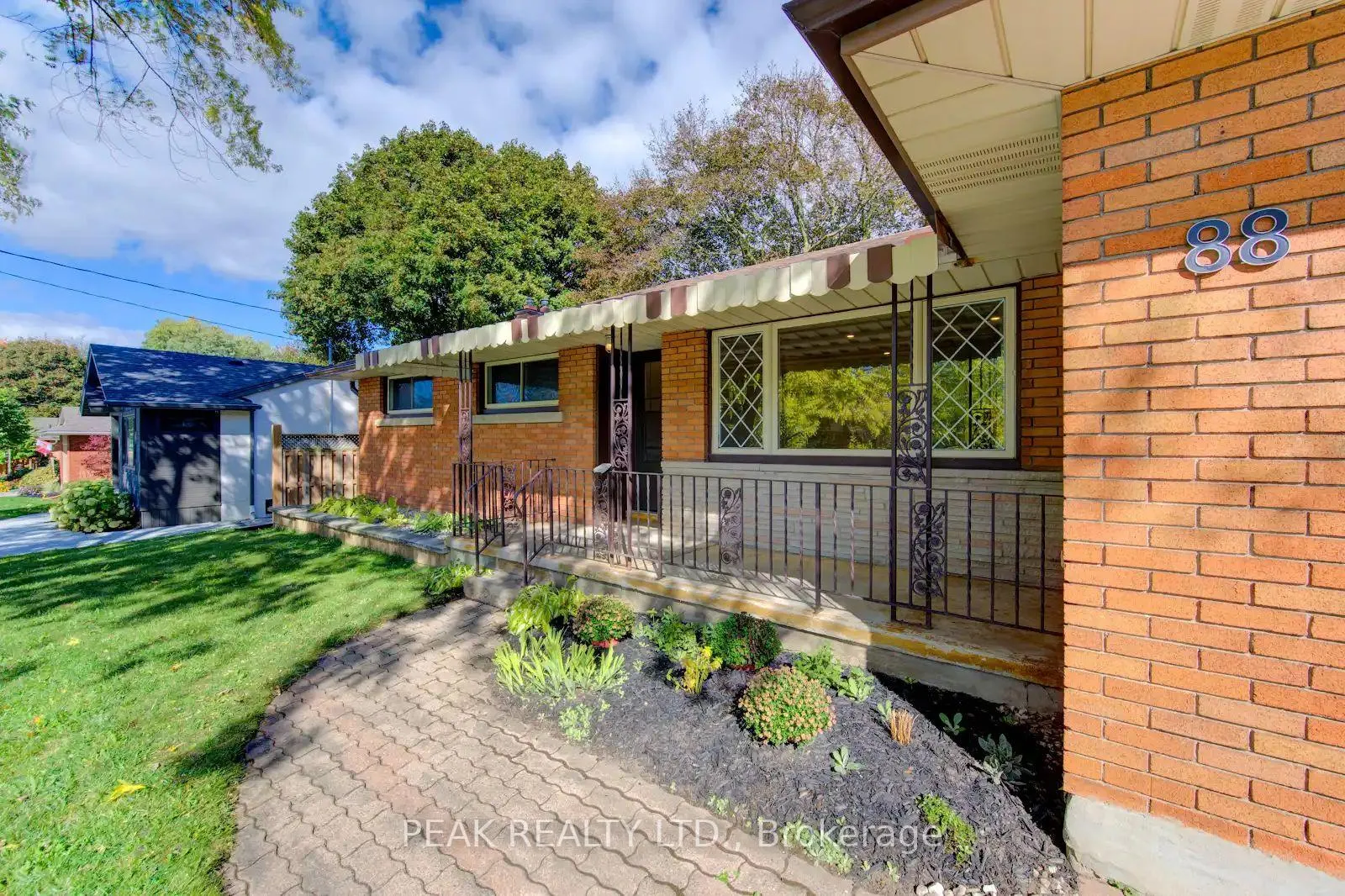 Photo 6 of 88 Ellis Crescent, Waterloo — HOMEH