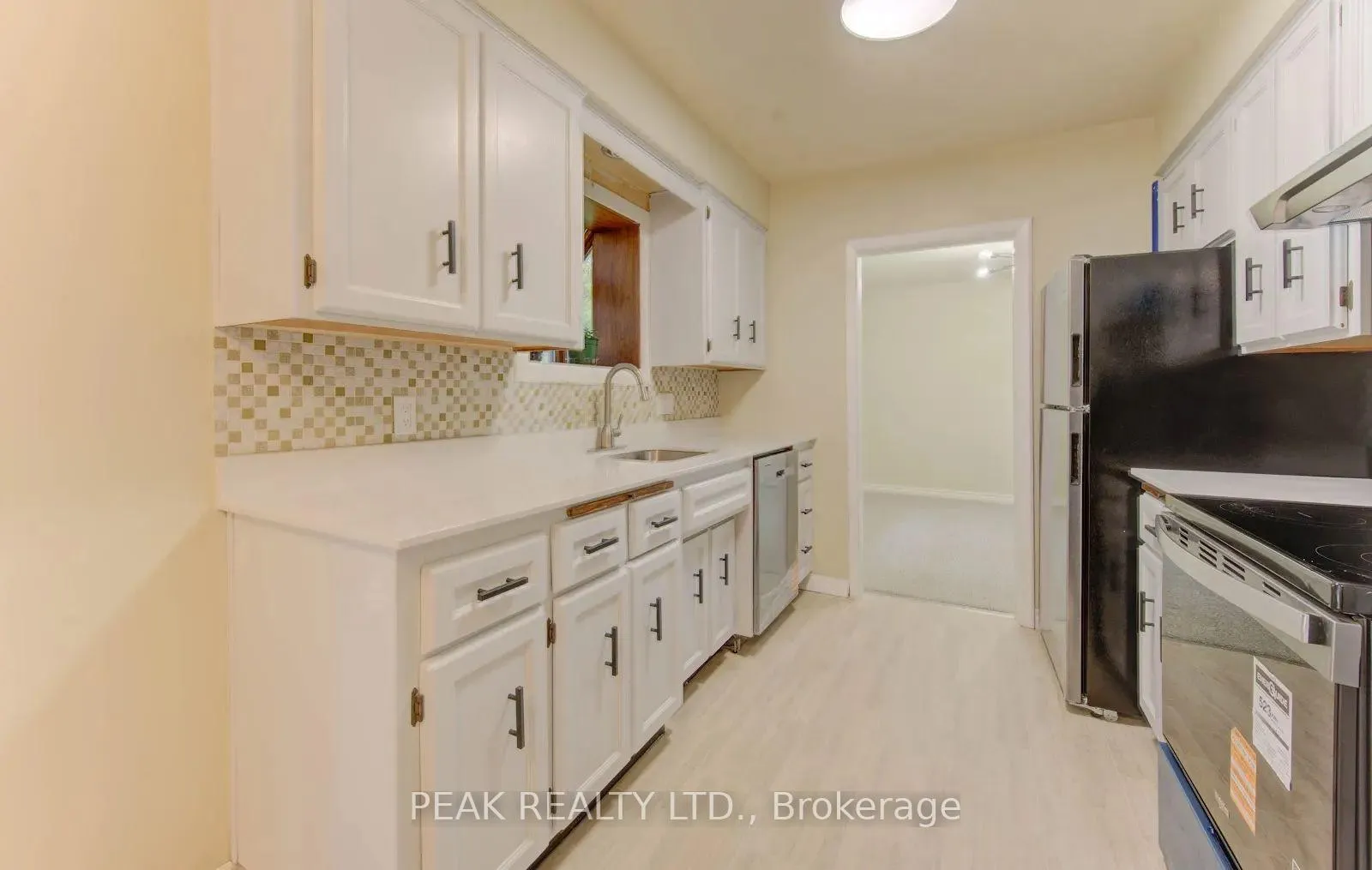Photo 20 of 88 Ellis Crescent, Waterloo — HOMEH