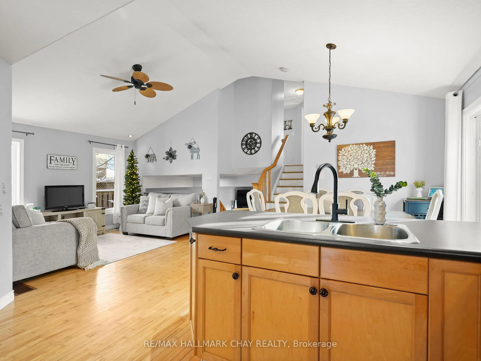 Photo 7 of 5 Shephard Avenue, New Tecumseth, Alliston — HOMEH