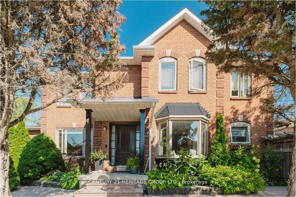 Photo 1 of 147 Pentland Crescent, Vaughan, Maple — HOMEH