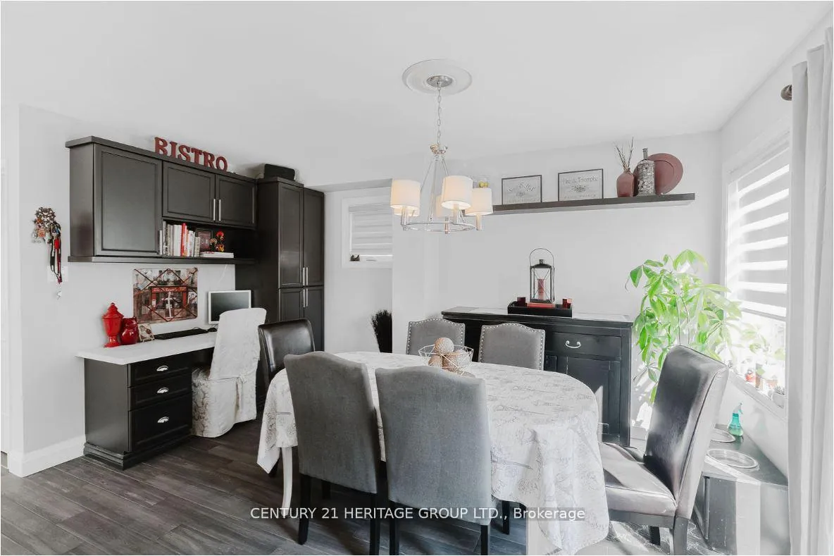 Photo 15 of 147 Pentland Crescent, Vaughan, Maple — HOMEH