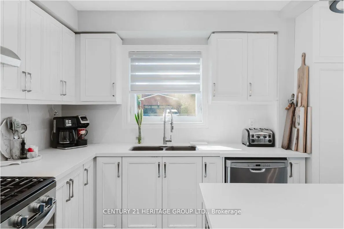 Photo 17 of 147 Pentland Crescent, Vaughan, Maple — HOMEH