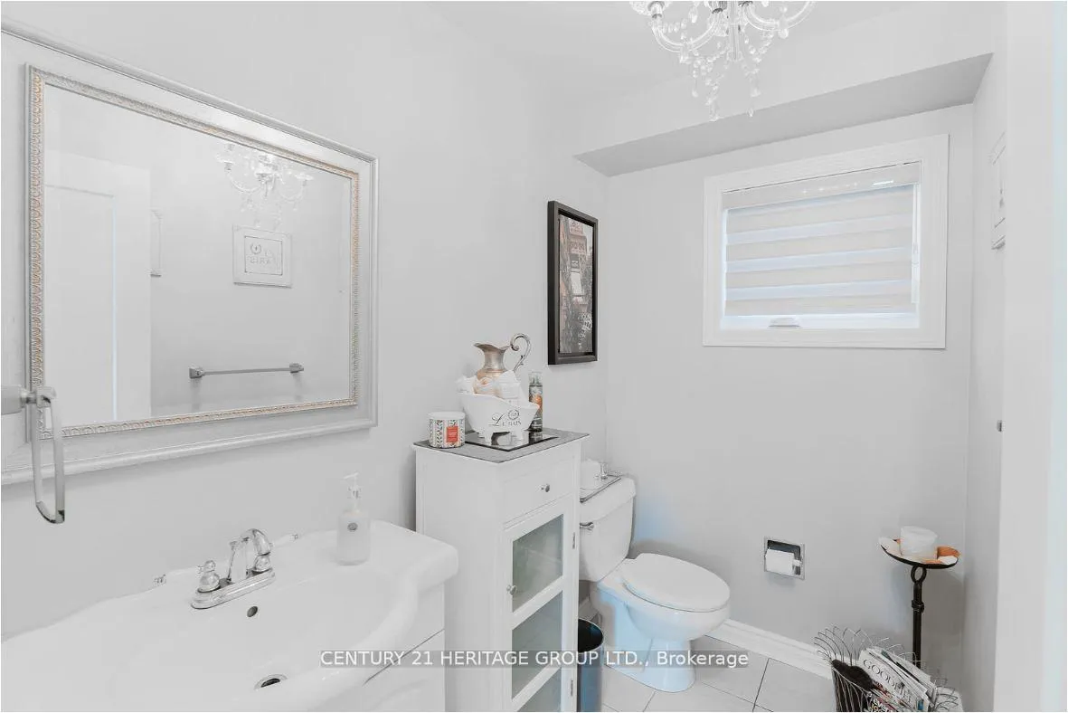 Photo 18 of 147 Pentland Crescent, Vaughan, Maple — HOMEH