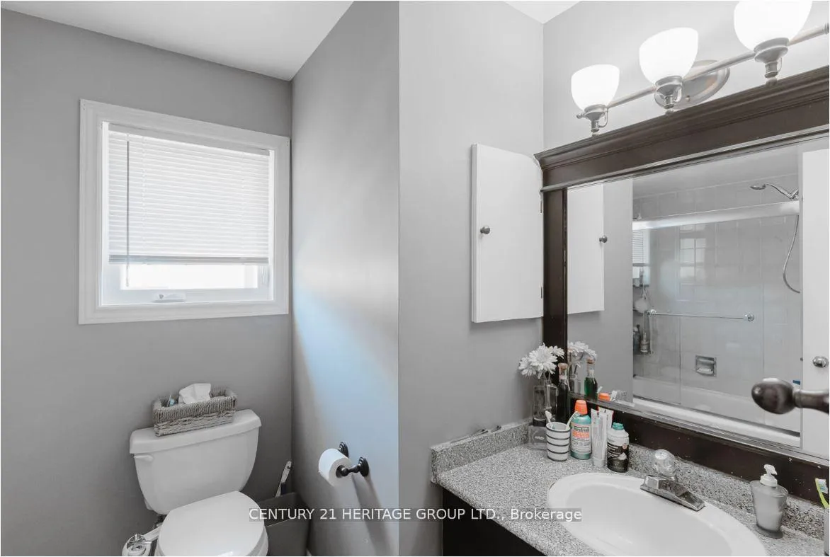 Photo 22 of 147 Pentland Crescent, Vaughan, Maple — HOMEH