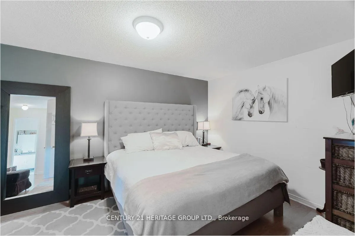 Photo 25 of 147 Pentland Crescent, Vaughan, Maple — HOMEH