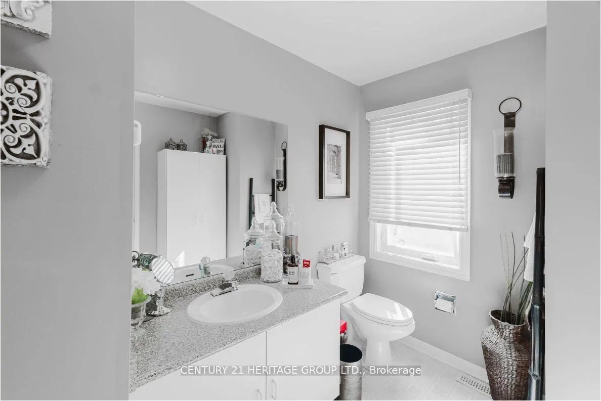 Photo 29 of 147 Pentland Crescent, Vaughan, Maple — HOMEH
