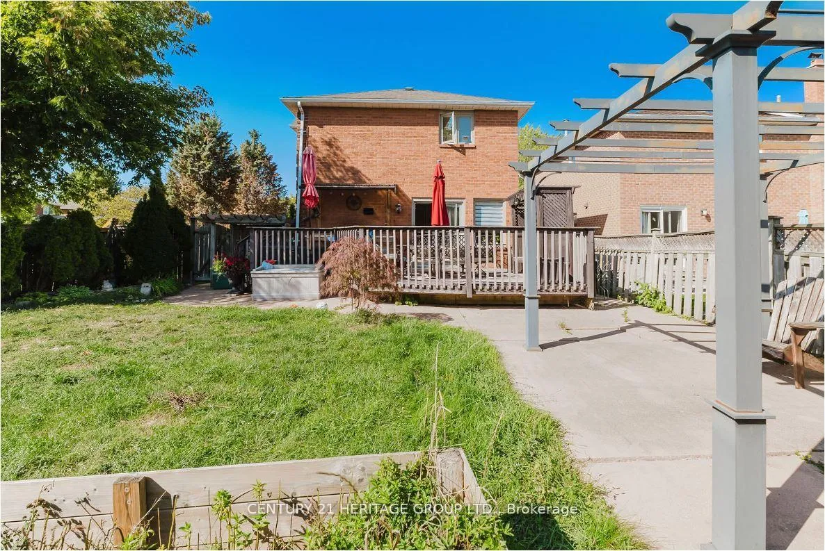 Photo 42 of 147 Pentland Crescent, Vaughan, Maple — HOMEH