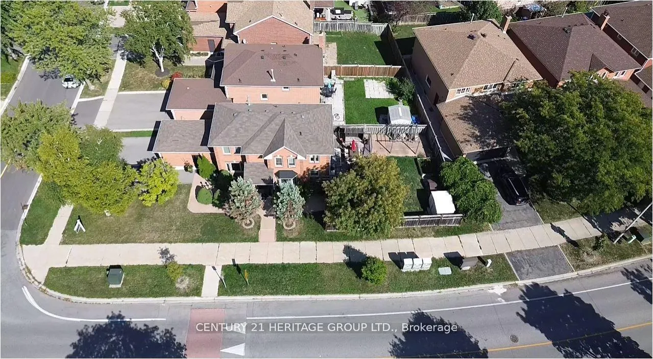Photo 48 of 147 Pentland Crescent, Vaughan, Maple — HOMEH