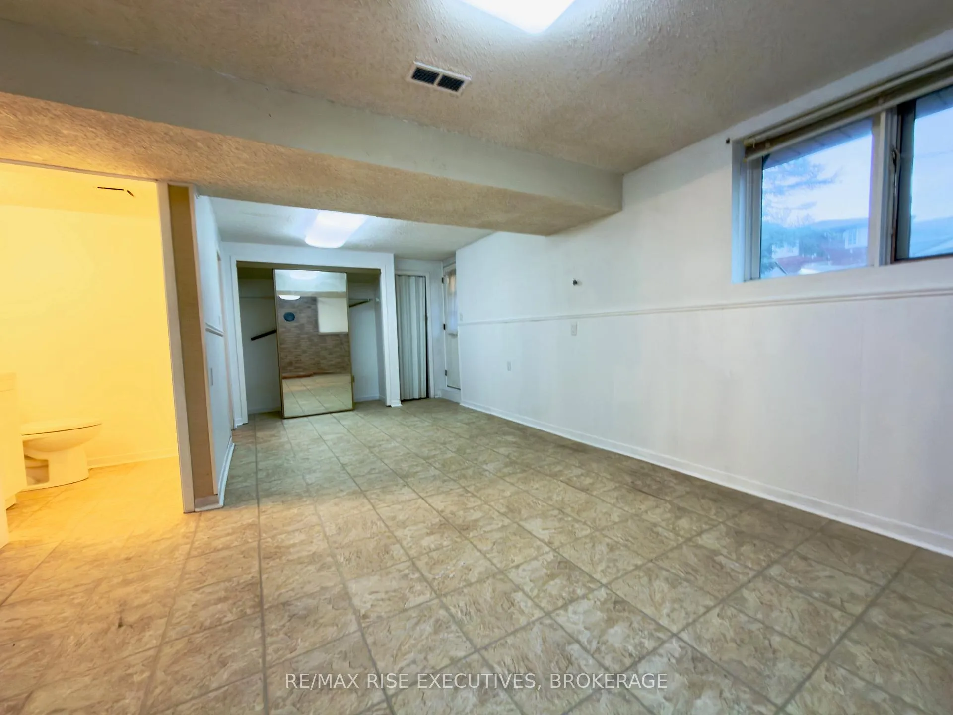 Photo 19 of 740 Grouse Crescent, Kingston, North of Taylor-Kidd Blvd — HOMEH