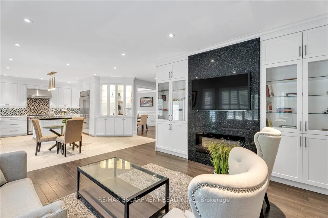 Photo 15 of 120 Davidson Boulevard, Hamilton, Dundas — HOMEH