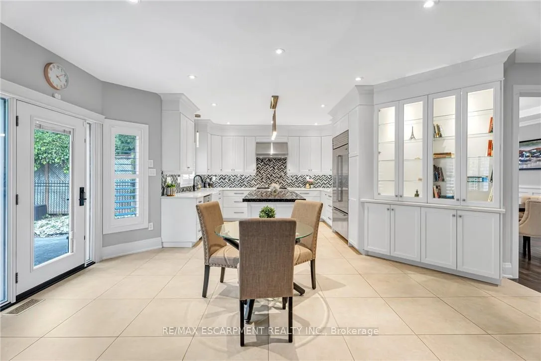 Photo 16 of 120 Davidson Boulevard, Hamilton, Dundas — HOMEH
