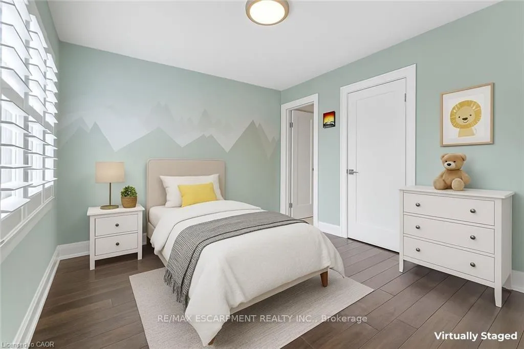 Photo 20 of 120 Davidson Boulevard, Hamilton, Dundas — HOMEH