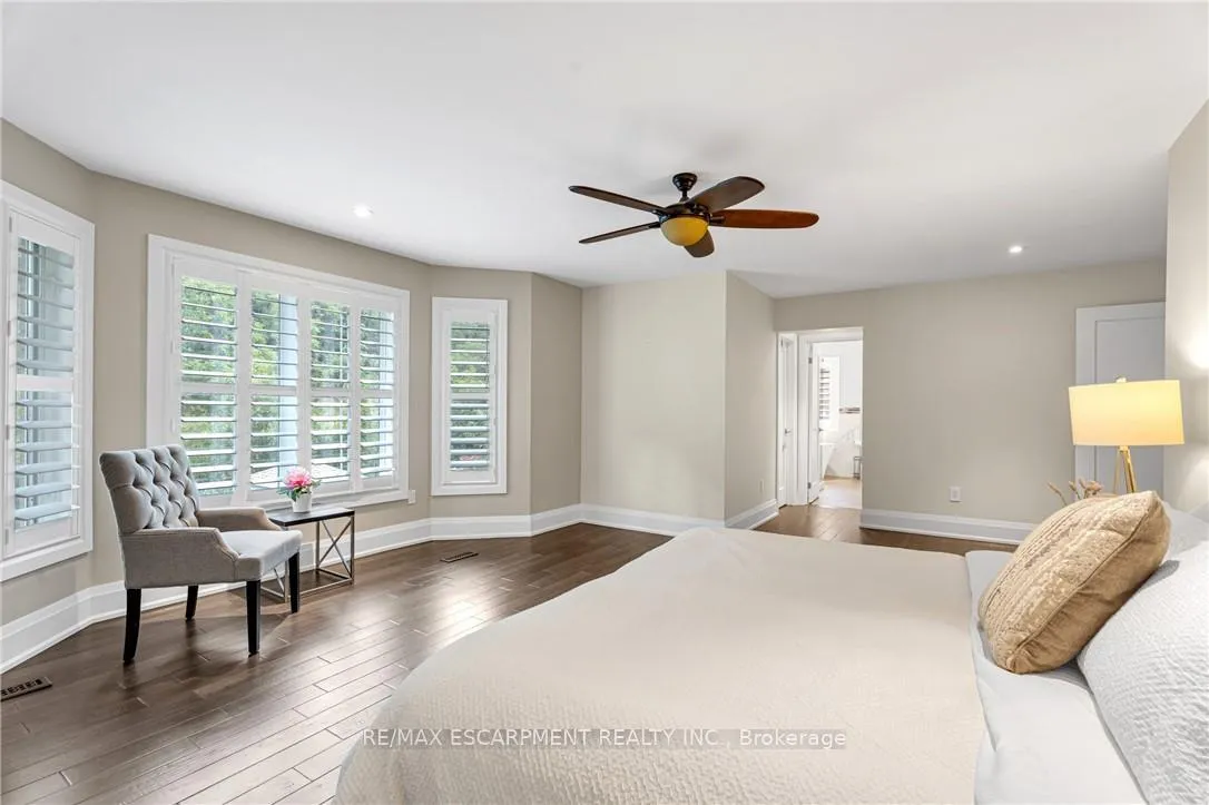 Photo 36 of 120 Davidson Boulevard, Hamilton, Dundas — HOMEH