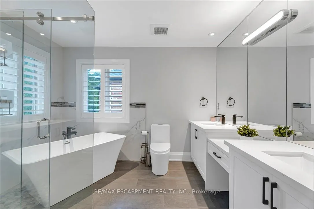 Photo 38 of 120 Davidson Boulevard, Hamilton, Dundas — HOMEH