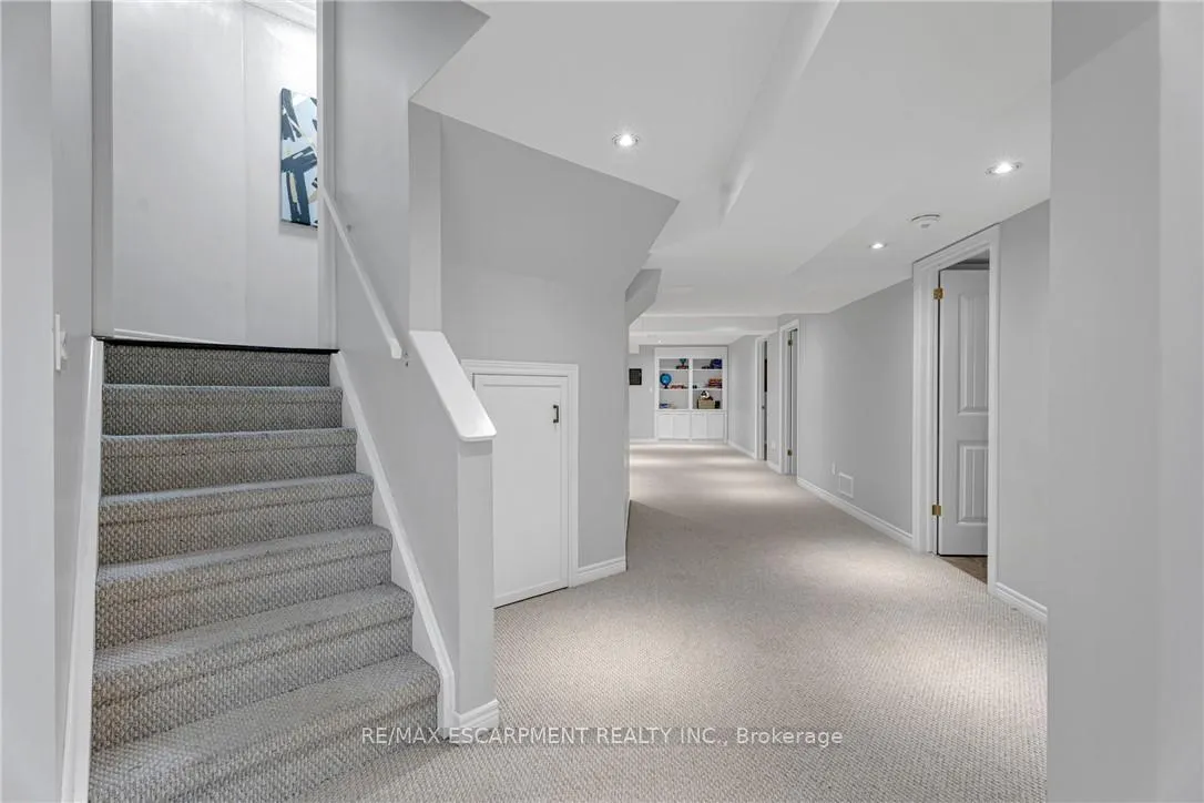 Photo 41 of 120 Davidson Boulevard, Hamilton, Dundas — HOMEH