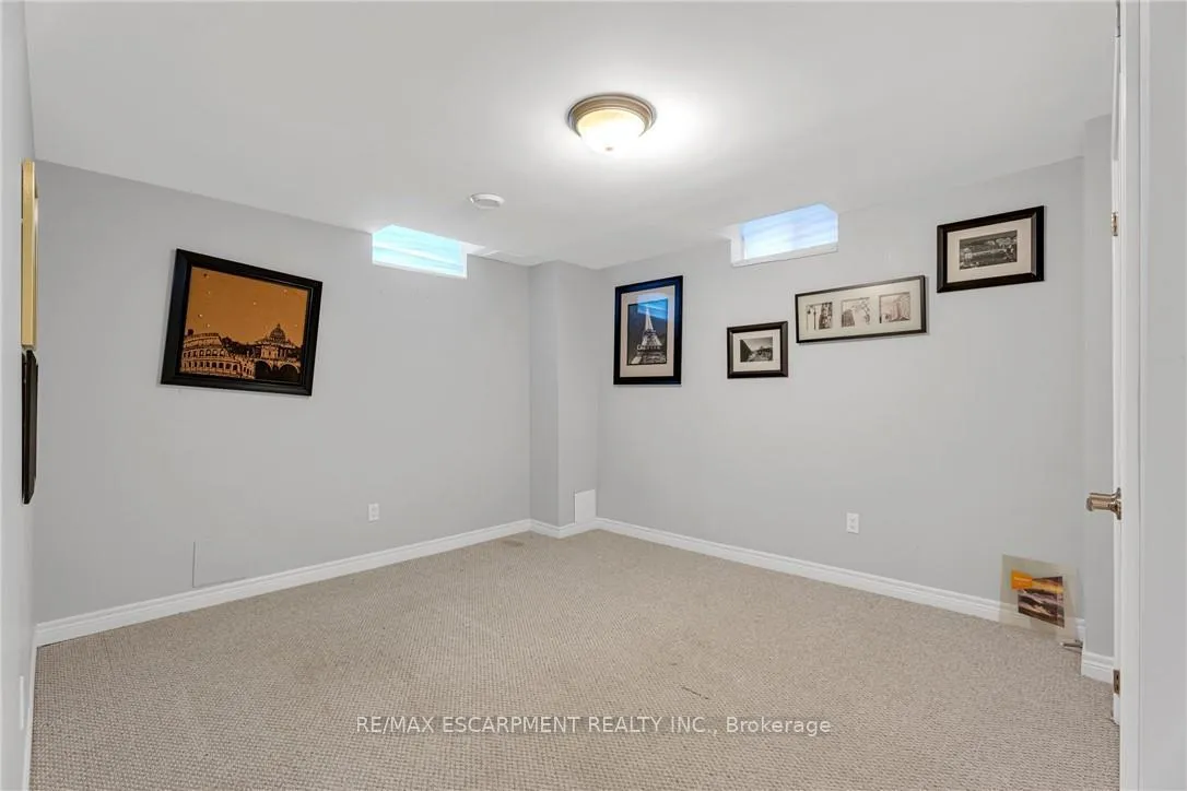 Photo 47 of 120 Davidson Boulevard, Hamilton, Dundas — HOMEH
