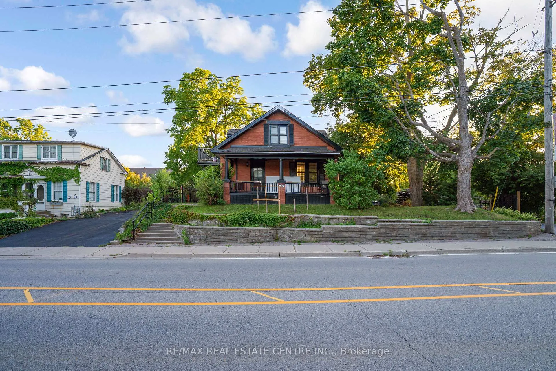 Photo 1 of 90 Main Street, Milton, Campbellville — HOMEH