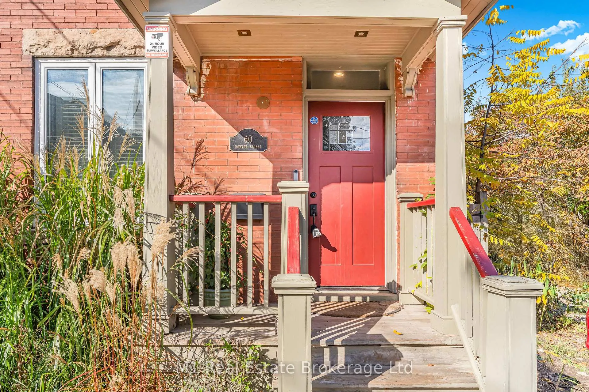 Photo 3 of 60 Howitt Street, Guelph, St. Patrick's Ward — HOMEH
