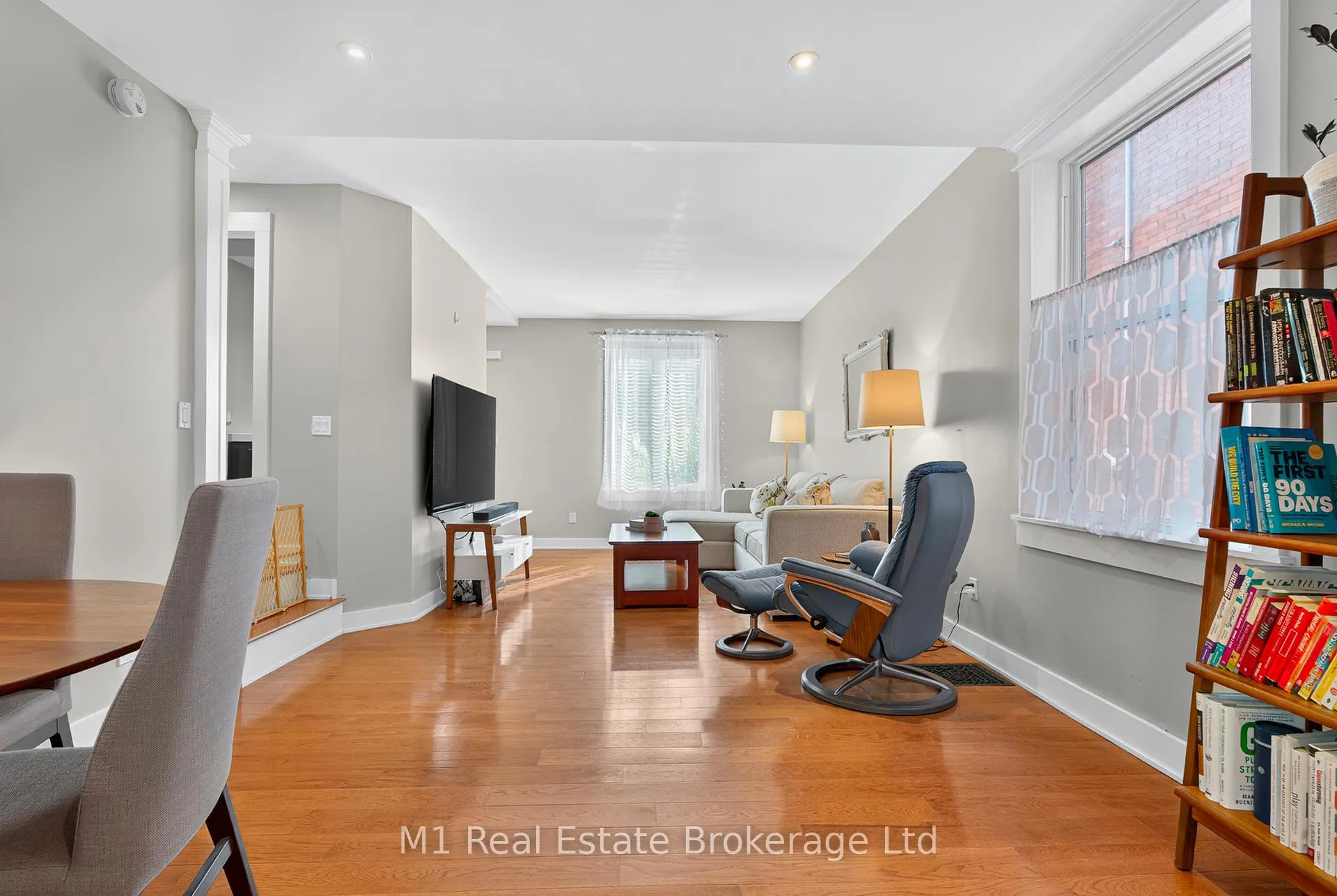 Photo 24 of 60 Howitt Street, Guelph, St. Patrick's Ward — HOMEH