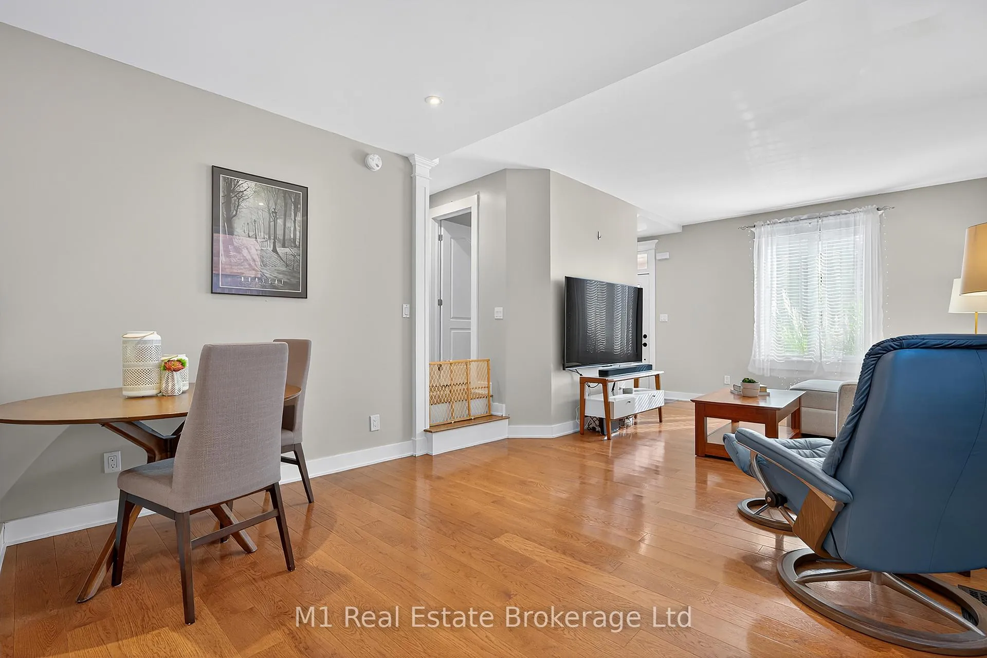 Photo 25 of 60 Howitt Street, Guelph, St. Patrick's Ward — HOMEH