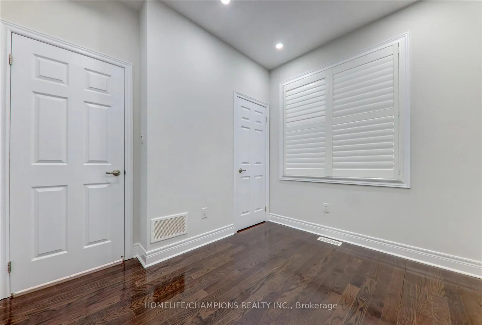 Photo 6 of 21 Vanni Avenue, Markham, Middlefield — HOMEH