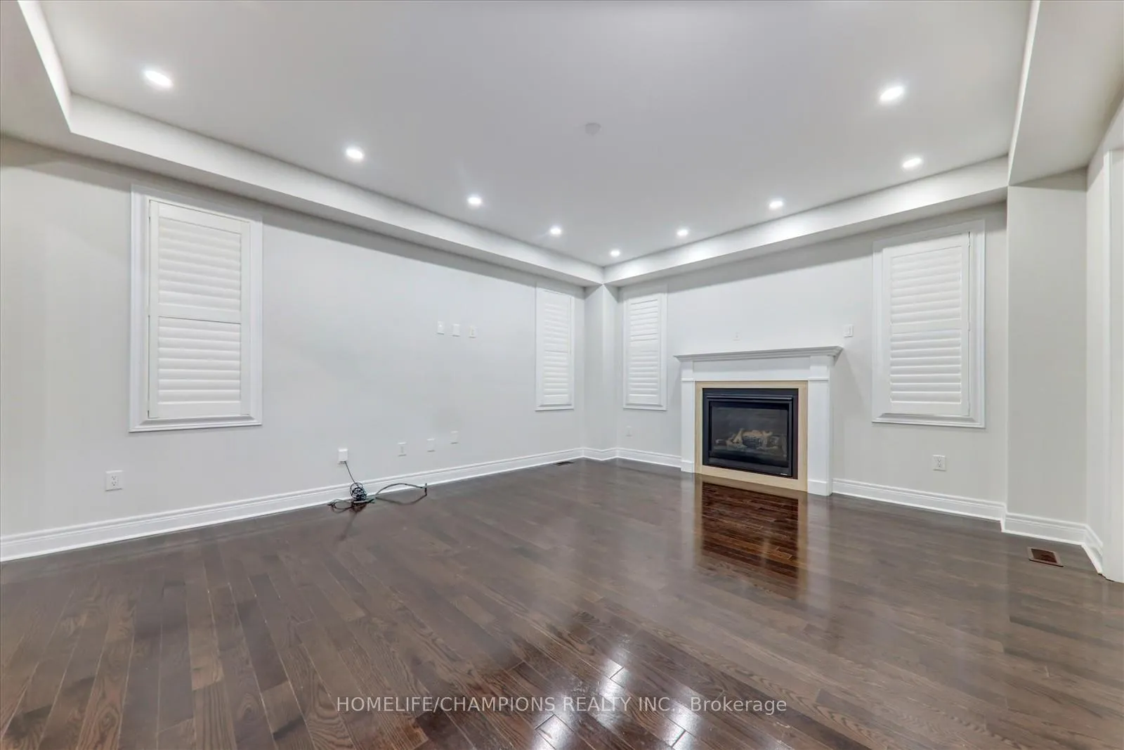 Photo 11 of 21 Vanni Avenue, Markham, Middlefield — HOMEH