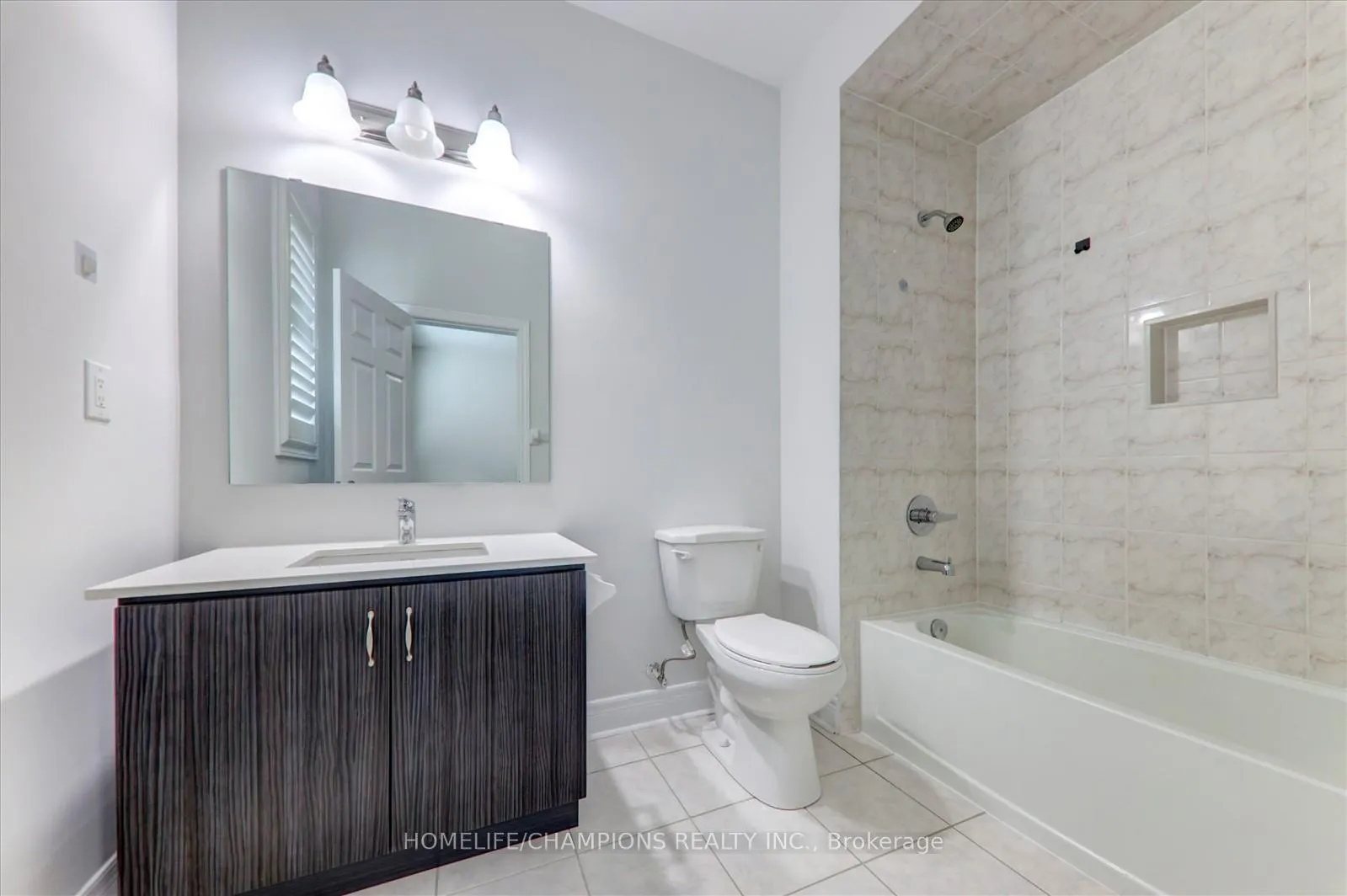 Photo 24 of 21 Vanni Avenue, Markham, Middlefield — HOMEH