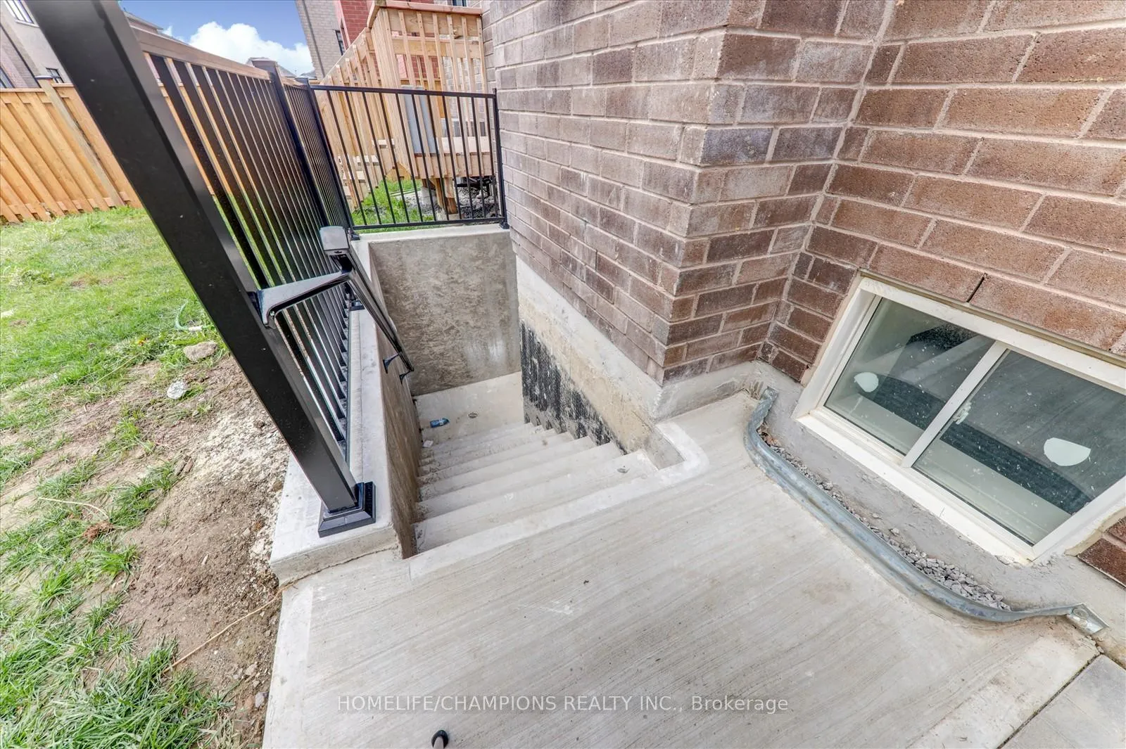 Photo 46 of 21 Vanni Avenue, Markham, Middlefield — HOMEH