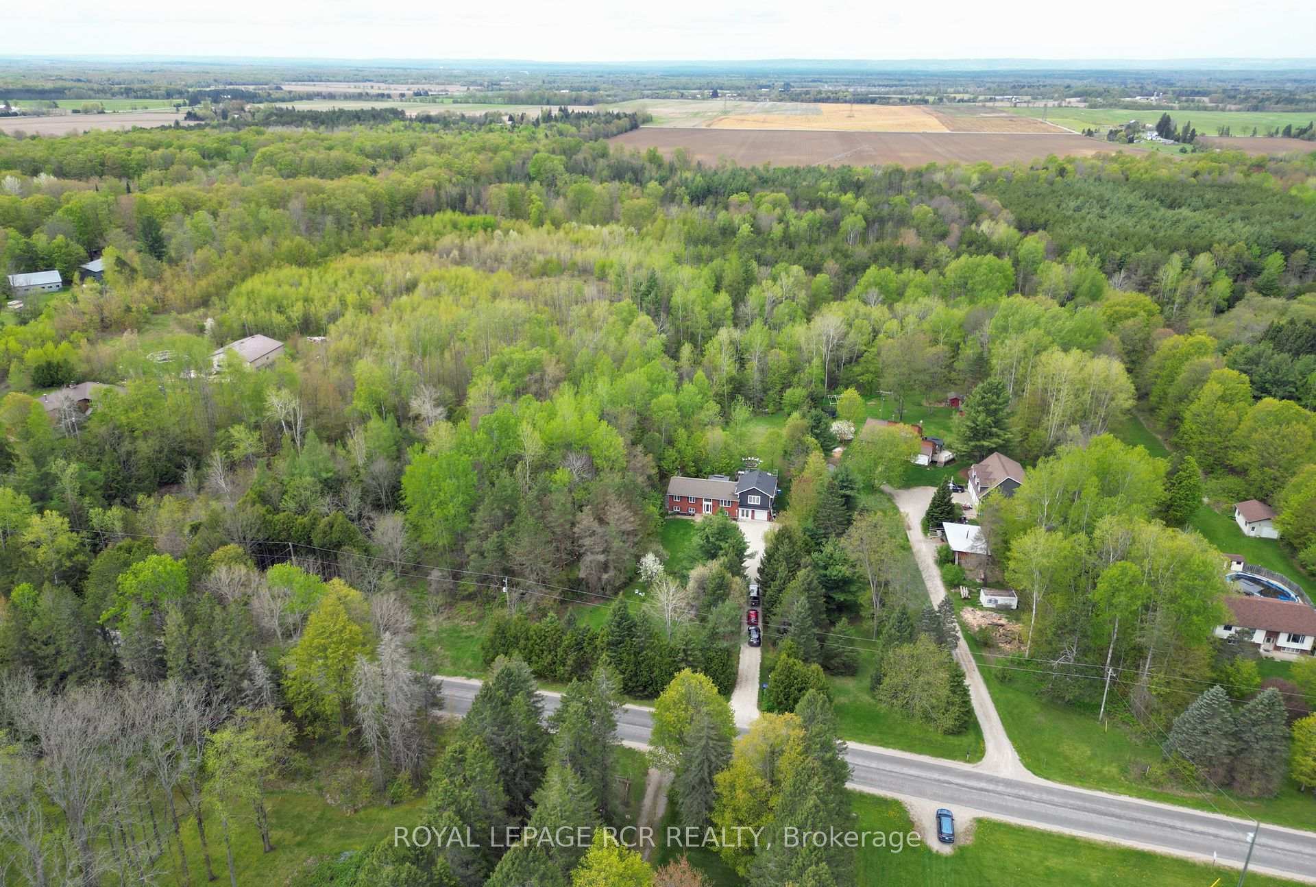 Photo 41 of 8254 8th Line, Essa, Rural Essa — HOMEH