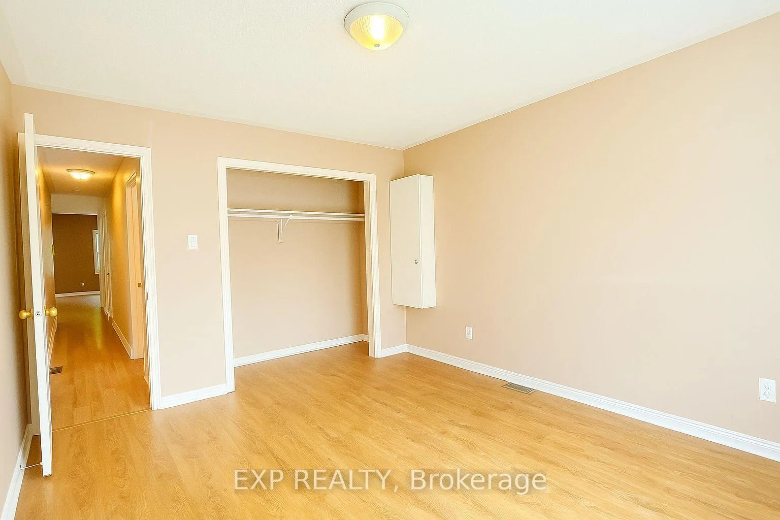 Photo 10 of 1023 Vista Barrett Private, Ottawa, Greely — HOMEH