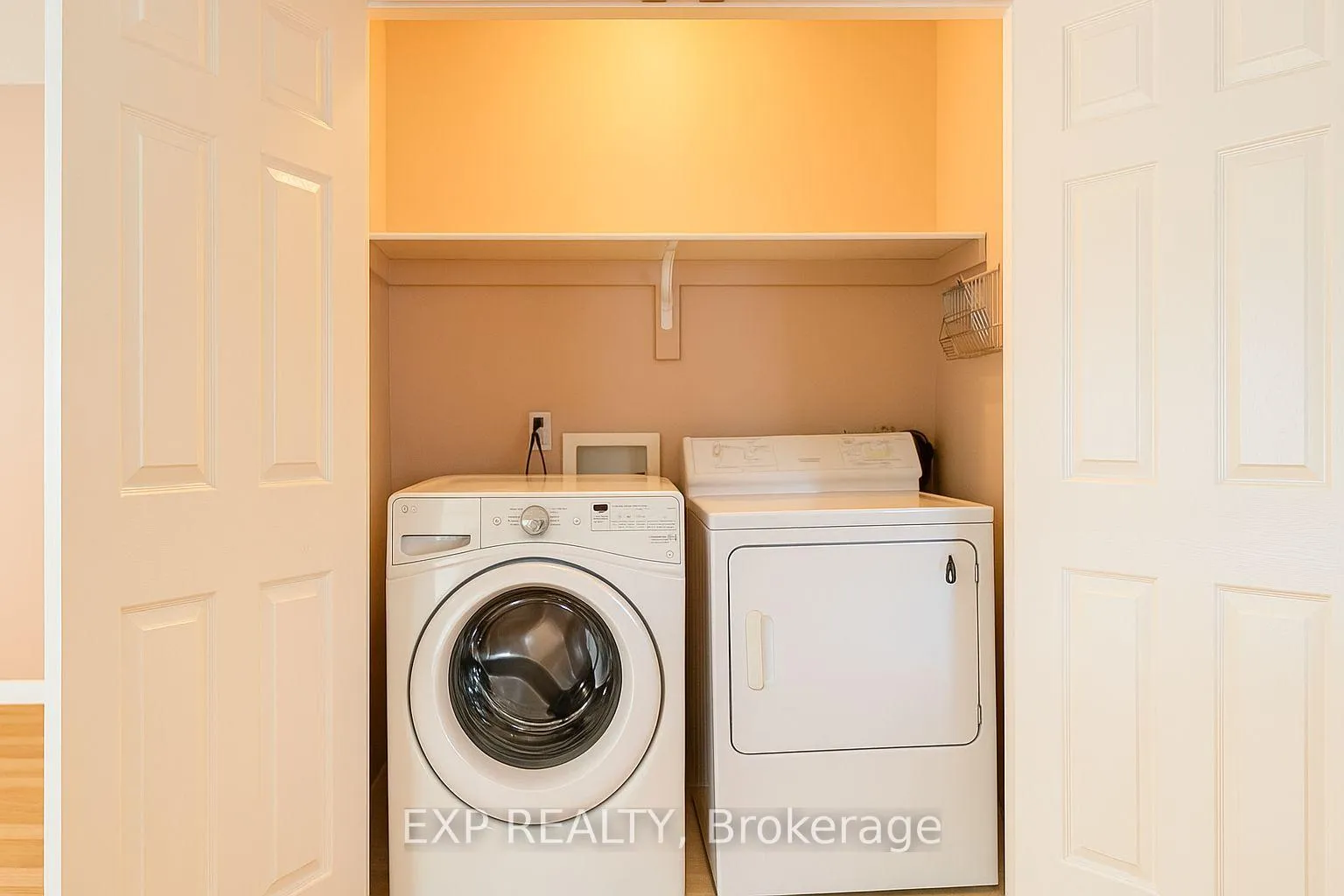 Photo 12 of 1023 Vista Barrett Private, Ottawa, Greely — HOMEH