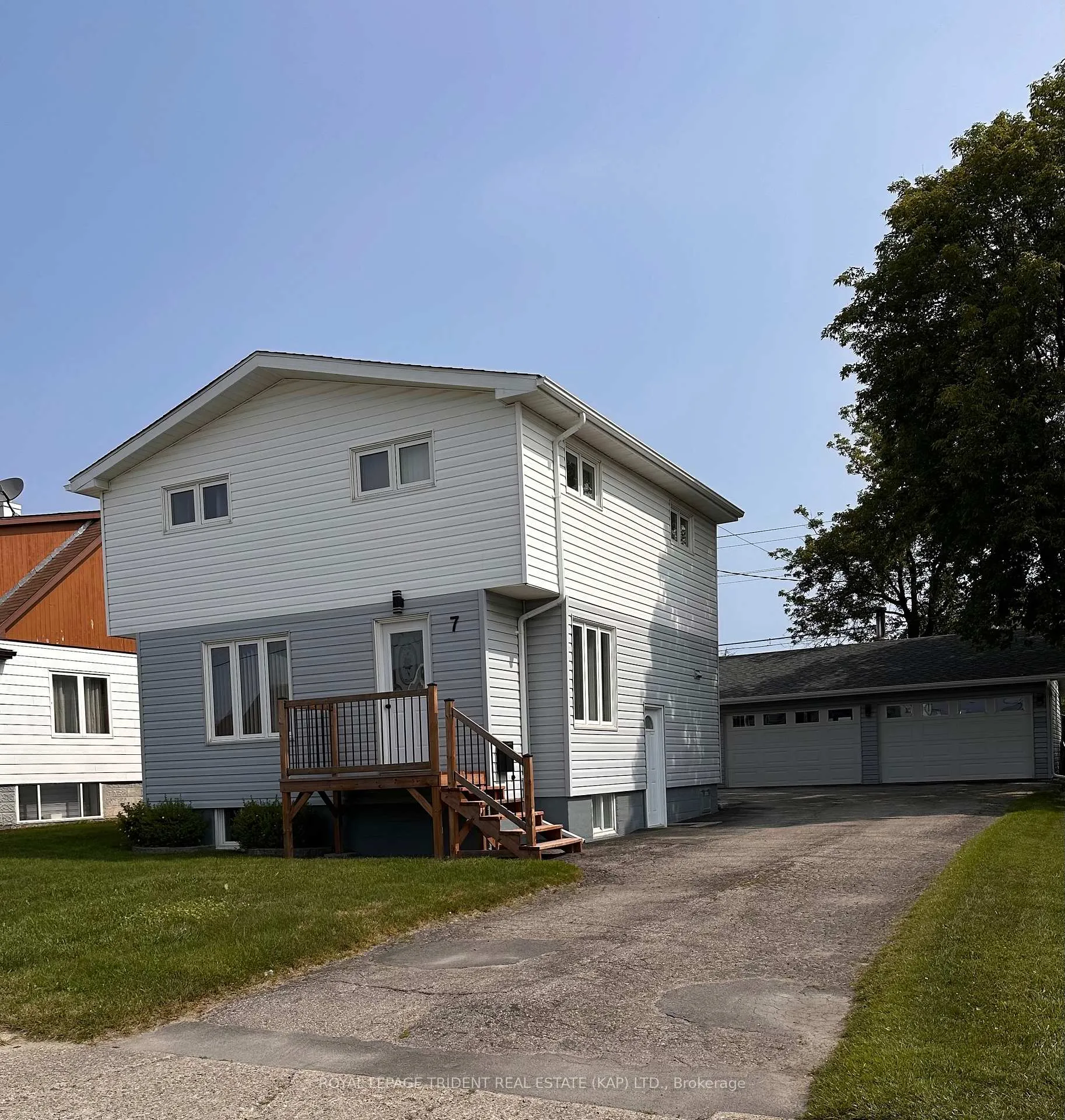 Photo 43 of 7 Spruce Street, Kapuskasing — HOMEH