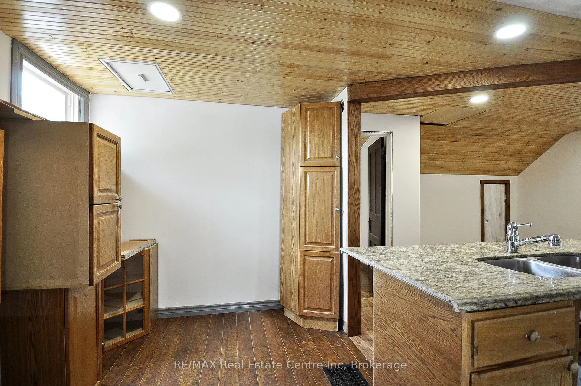 Photo 19 of 141 King Street, Brant, Burford — HOMEH