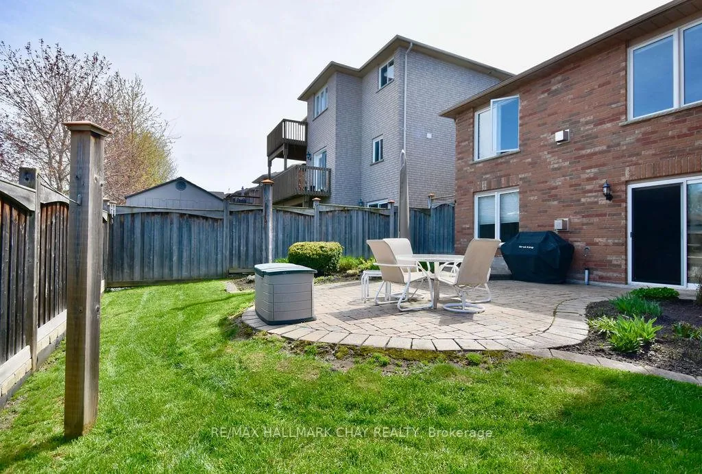 Photo 40 of 167 Crompton Drive, Barrie, Little Lake — HOMEH