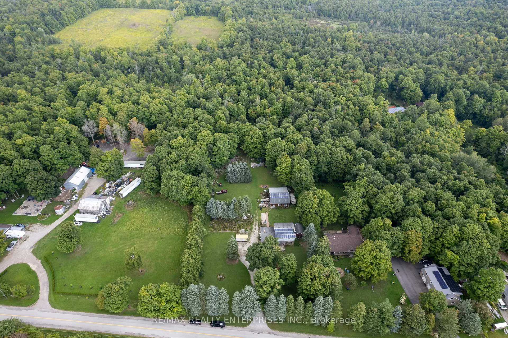 Photo 2 of 12909 5th Line, Halton Hills, Rural Esquesing — HOMEH