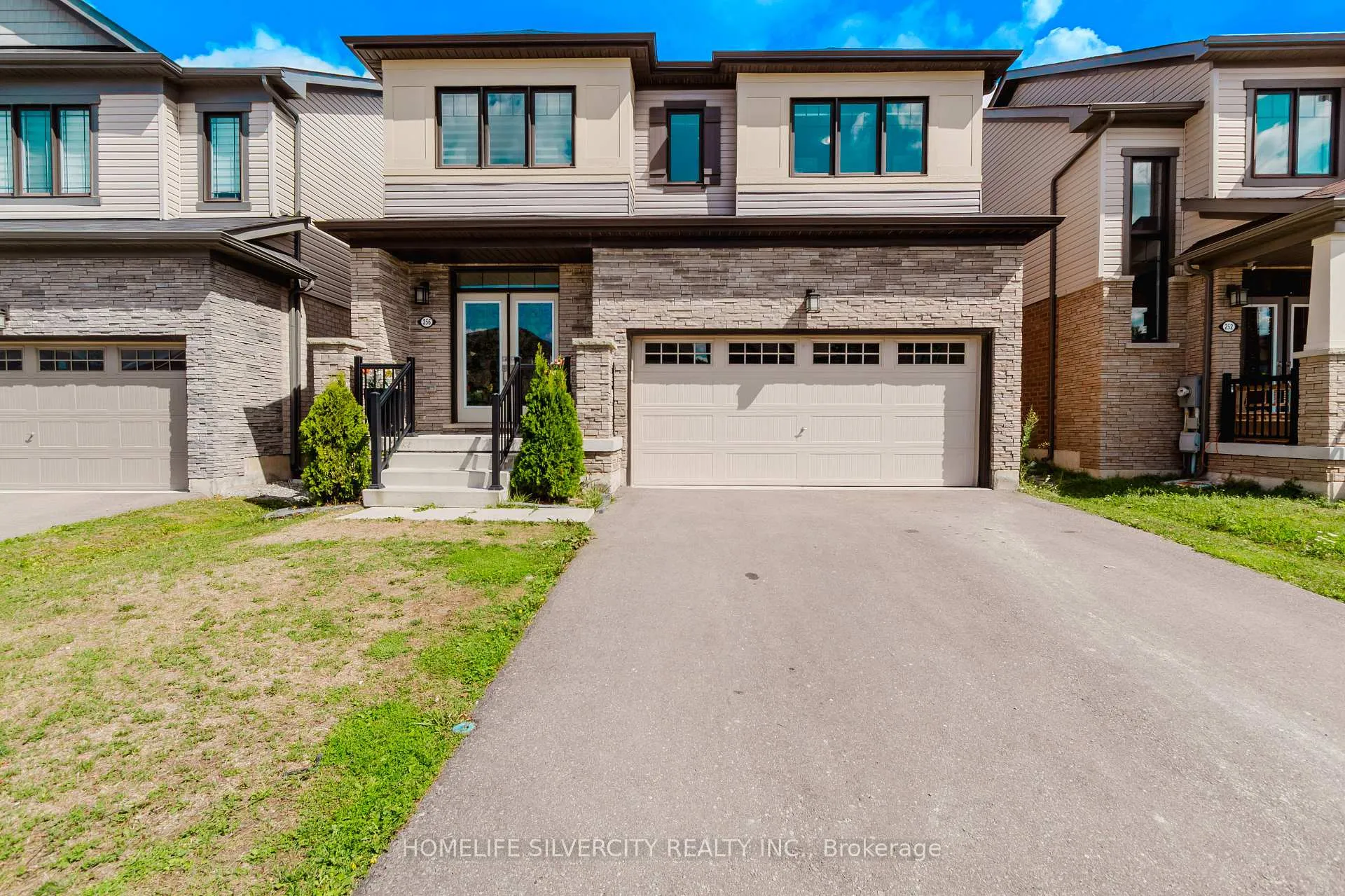 Photo 6 of 256 Bedrock Drive, Hamilton, Stoney Creek Mountain — HOMEH