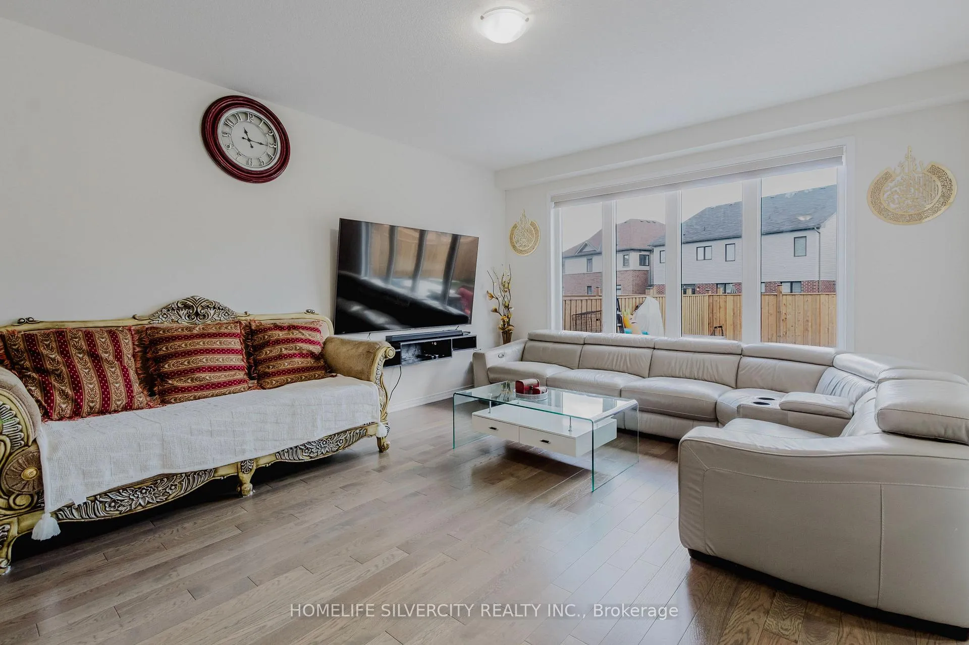 Photo 10 of 256 Bedrock Drive, Hamilton, Stoney Creek Mountain — HOMEH