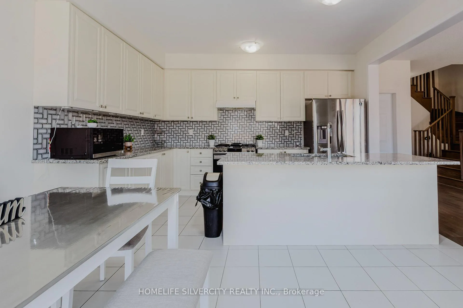 Photo 12 of 256 Bedrock Drive, Hamilton, Stoney Creek Mountain — HOMEH