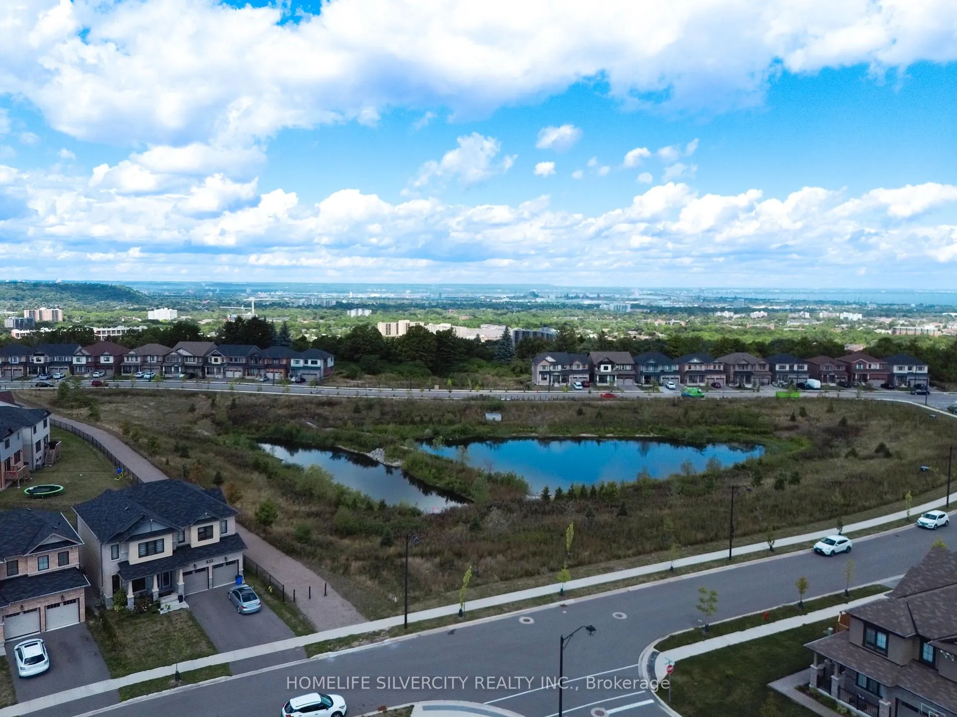 Photo 42 of 256 Bedrock Drive, Hamilton, Stoney Creek Mountain — HOMEH