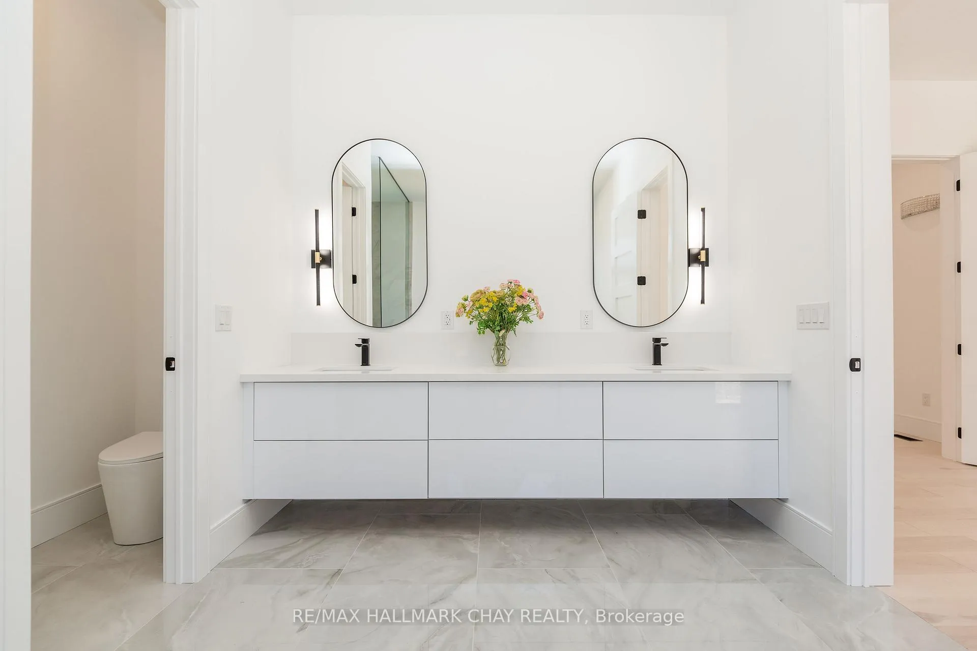 Photo 27 of 20 Gallagher Crescent, Springwater, Rural Springwater — HOMEH