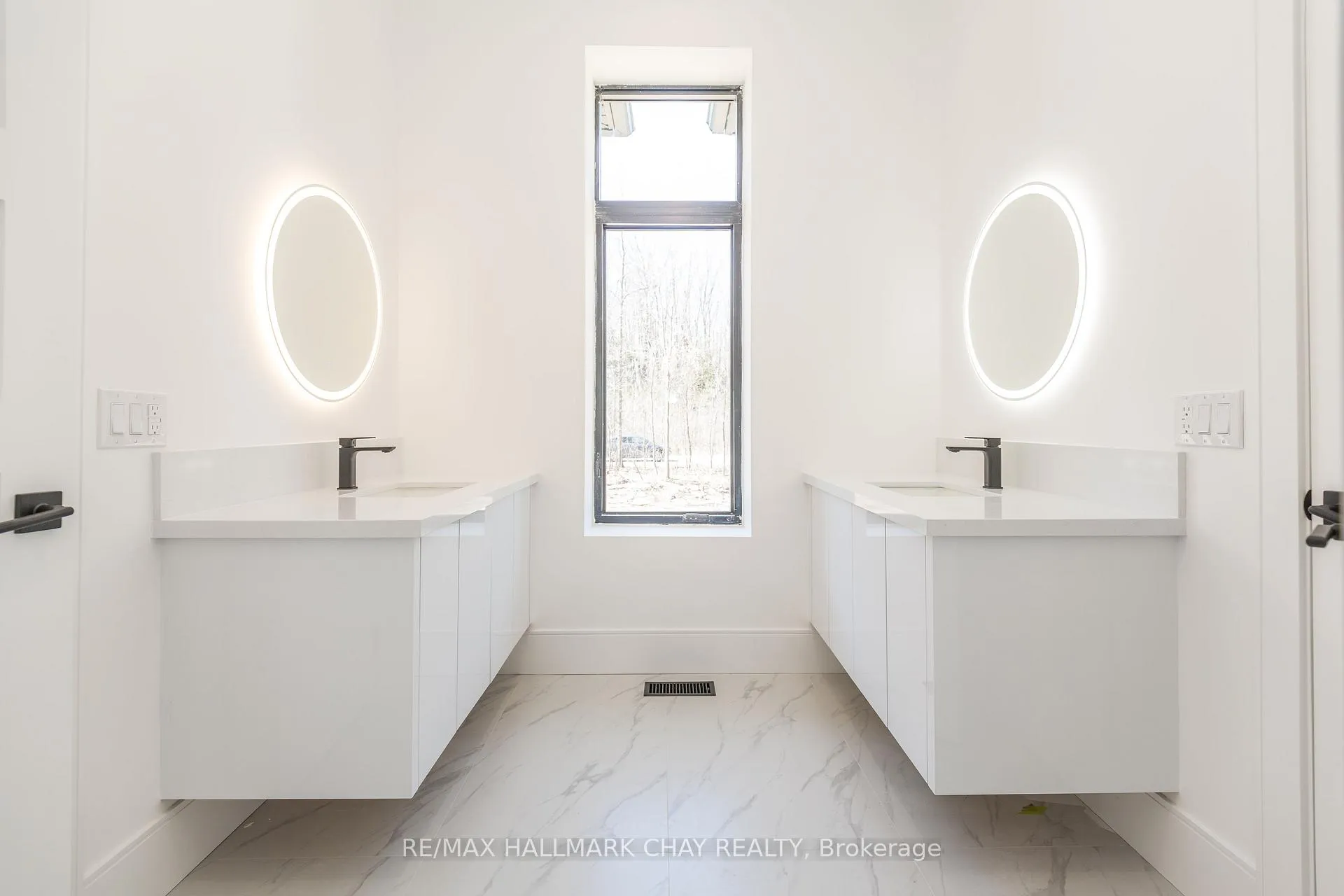 Photo 30 of 20 Gallagher Crescent, Springwater, Rural Springwater — HOMEH