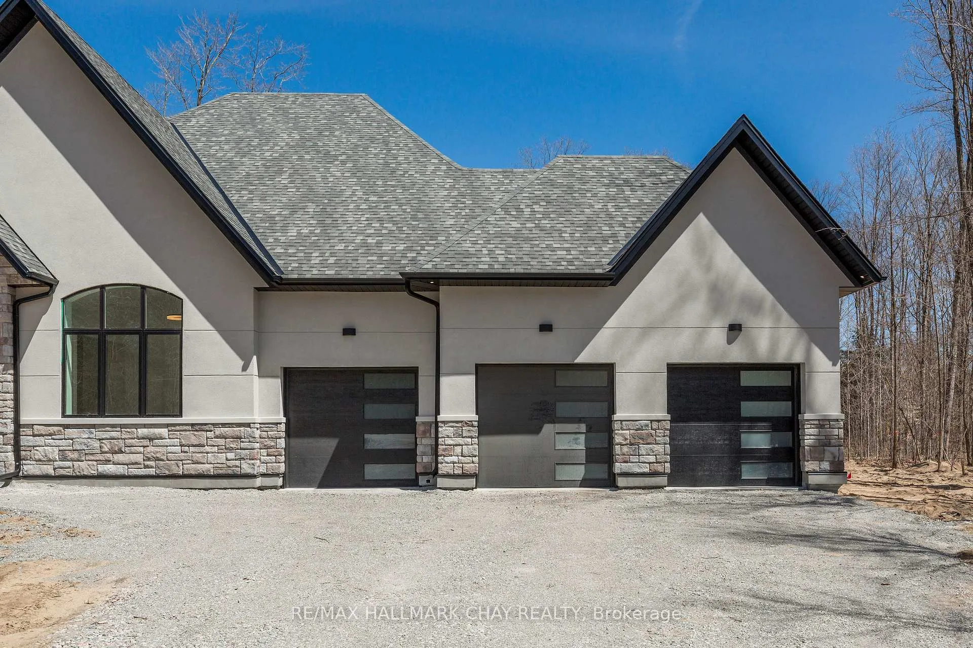 Photo 35 of 20 Gallagher Crescent, Springwater, Rural Springwater — HOMEH