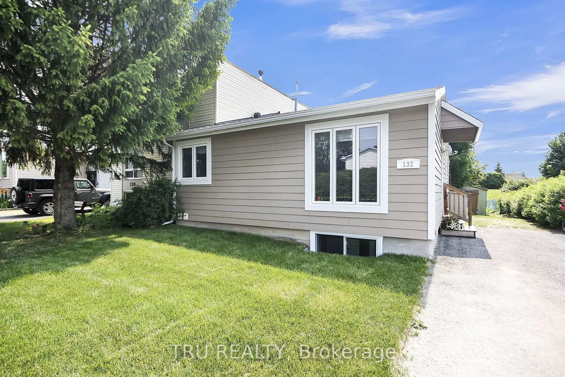 Photo 1 of 132 Rothesay Drive, Ottawa, Kanata - Glencairn/Hazeldean — HOMEH