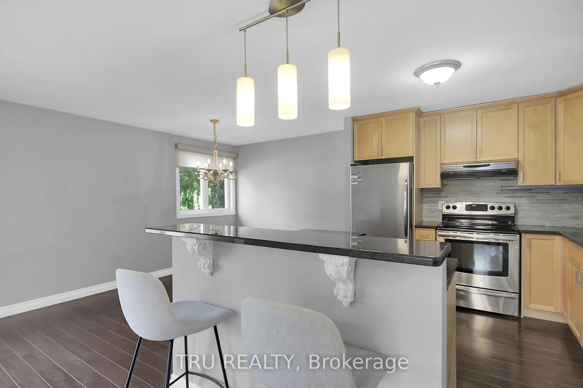 Photo 12 of 132 Rothesay Drive, Ottawa, Kanata - Glencairn/Hazeldean — HOMEH