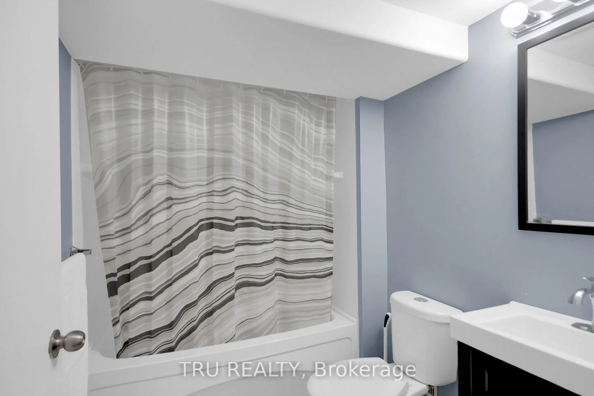 Photo 36 of 132 Rothesay Drive, Ottawa, Kanata - Glencairn/Hazeldean — HOMEH