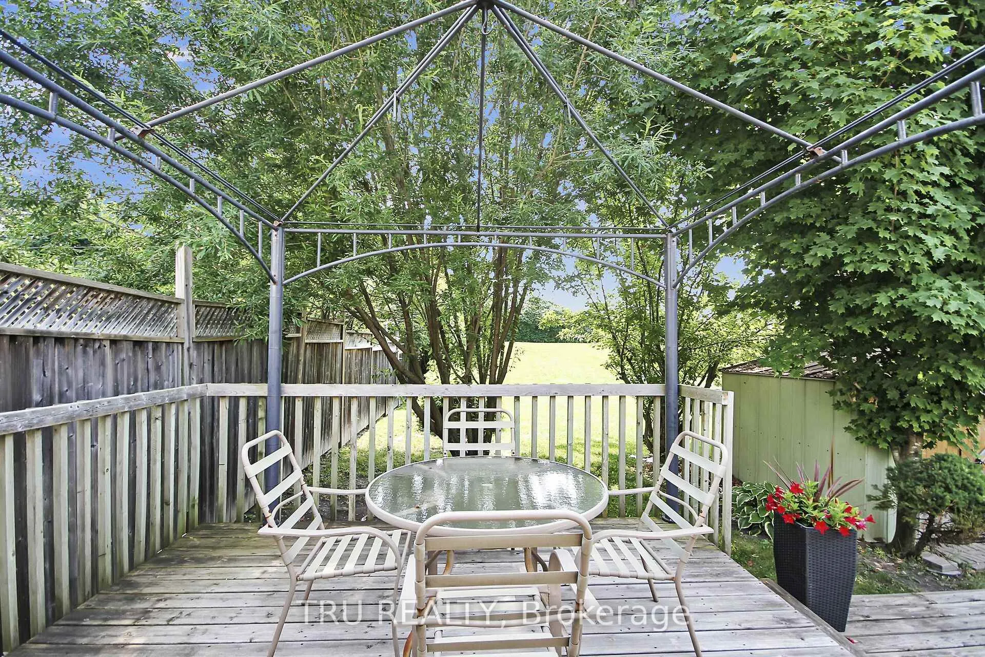 Photo 39 of 132 Rothesay Drive, Ottawa, Kanata - Glencairn/Hazeldean — HOMEH