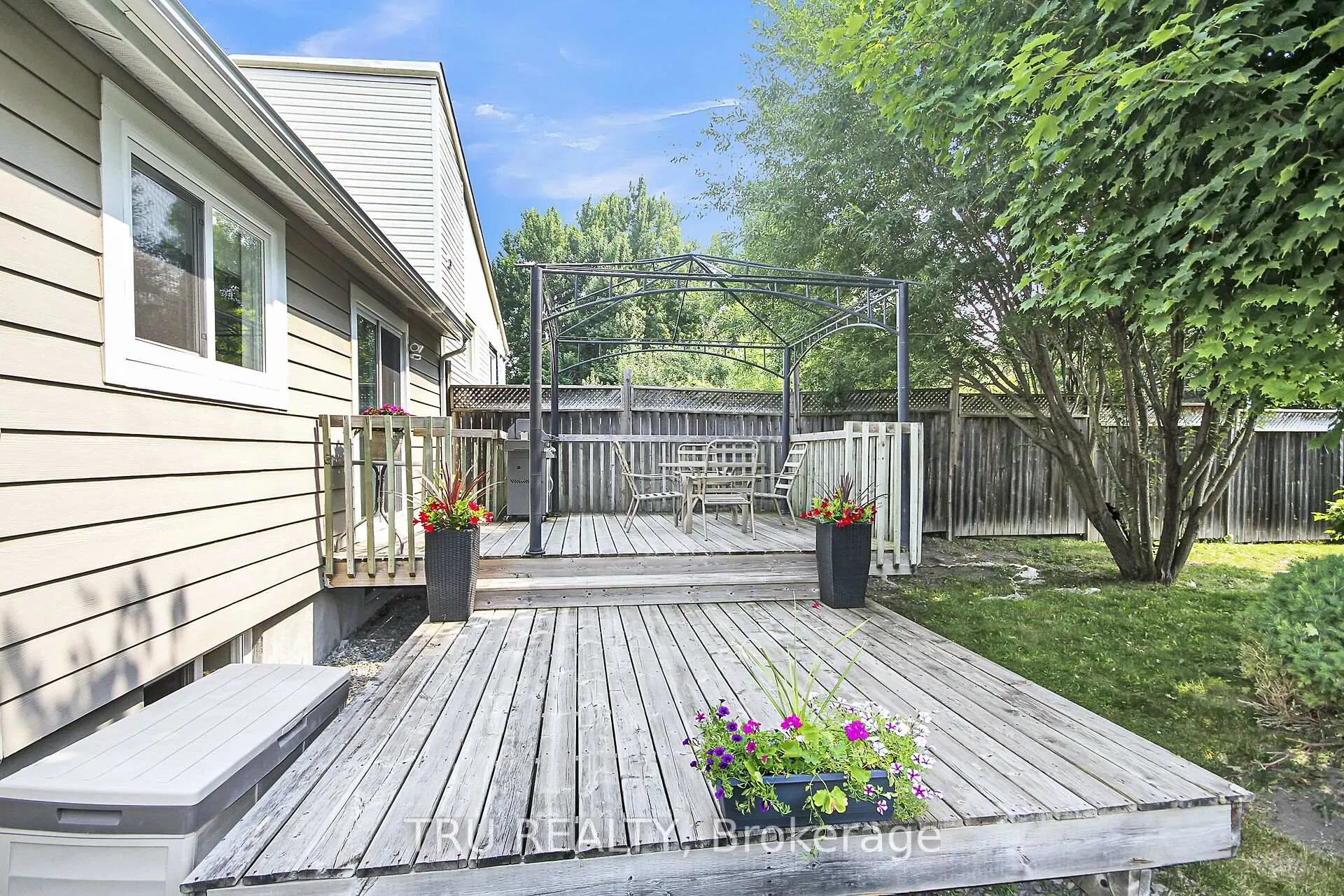 Photo 41 of 132 Rothesay Drive, Ottawa, Kanata - Glencairn/Hazeldean — HOMEH