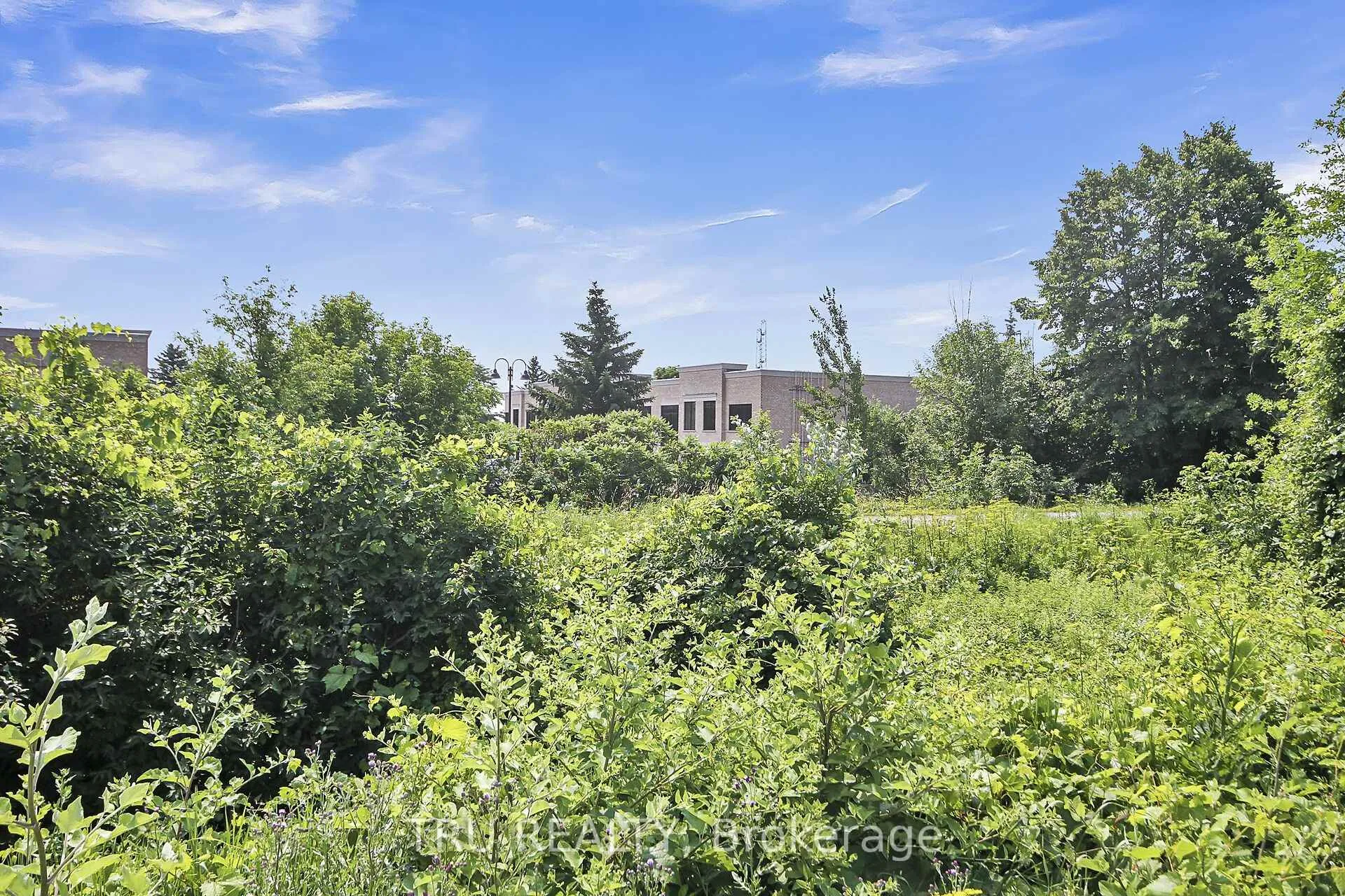 Photo 46 of 132 Rothesay Drive, Ottawa, Kanata - Glencairn/Hazeldean — HOMEH
