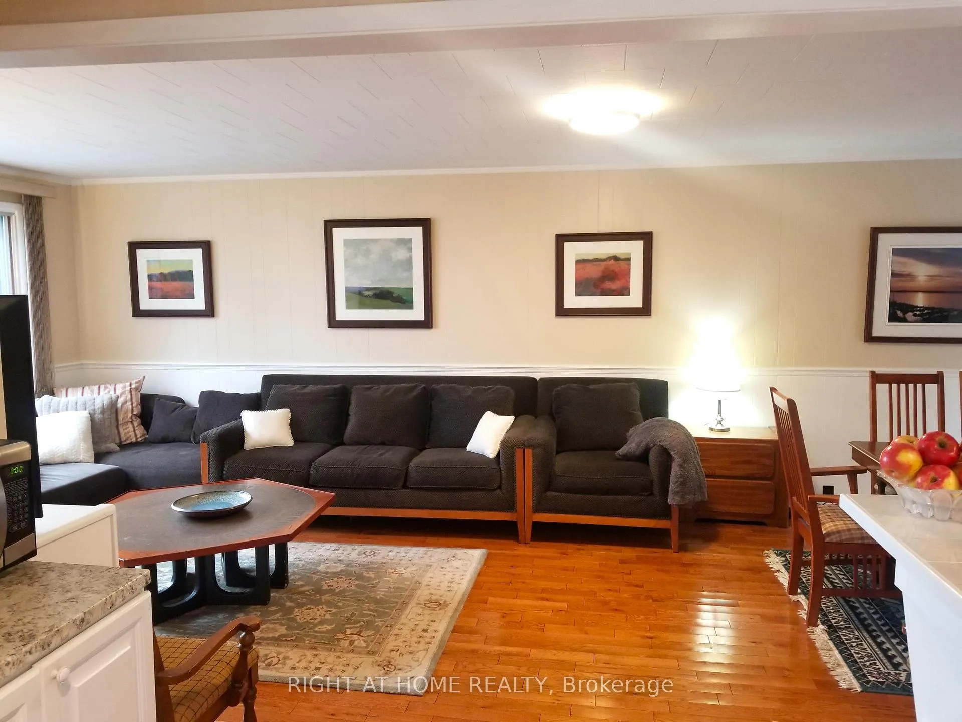 Photo 9 of 2541 Champlain Road, Tiny, Rural Tiny — HOMEH