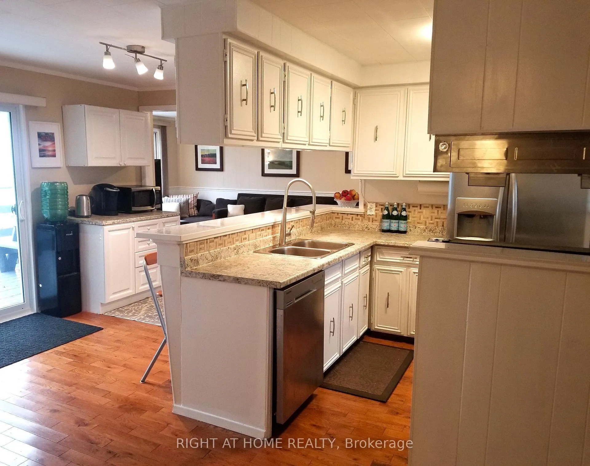 Photo 12 of 2541 Champlain Road, Tiny, Rural Tiny — HOMEH